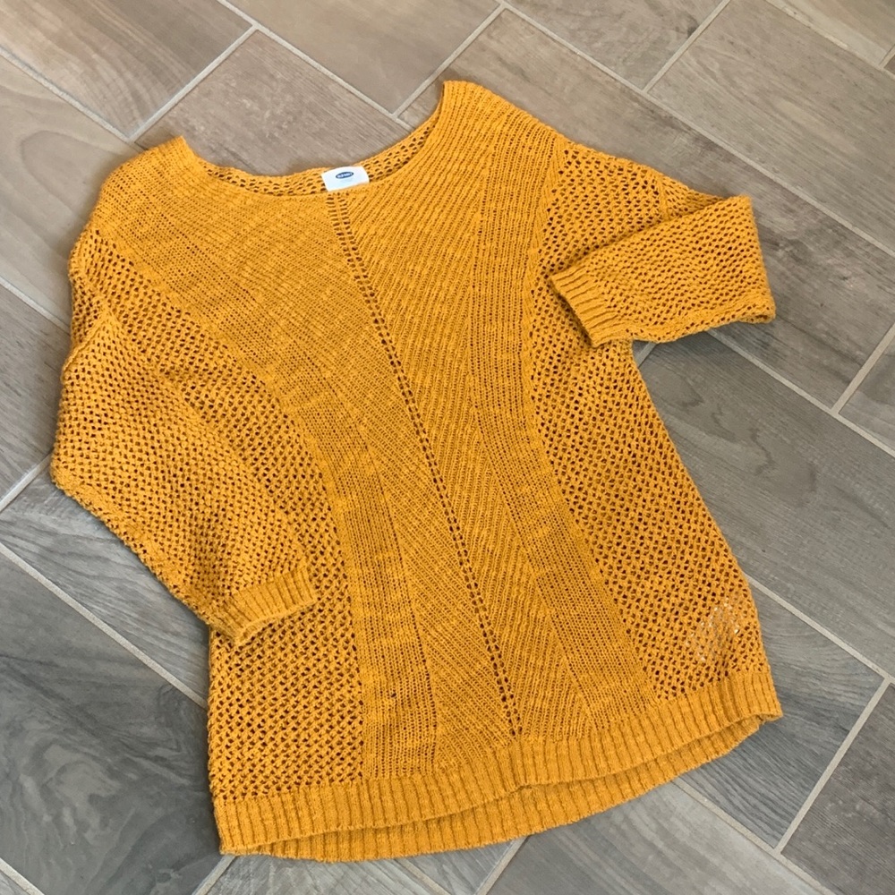 3/4 Old Navy Sweater: Mustard/Gold